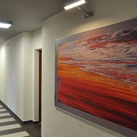 Solna 11a Z Garazem W Cenie * Kołobrzeg