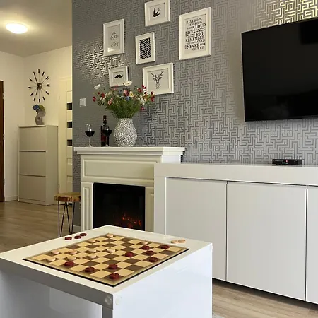 Solna 11a Z Garazem W Cenie Apartman