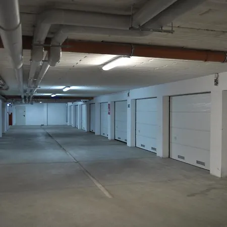 Solna 11a Z Garazem W Cenie Apartman *