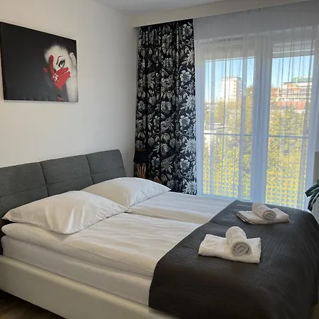 Solna 11a Z Garazem W Cenie Lägenhet